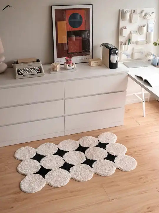 Black & White Tuft Rug